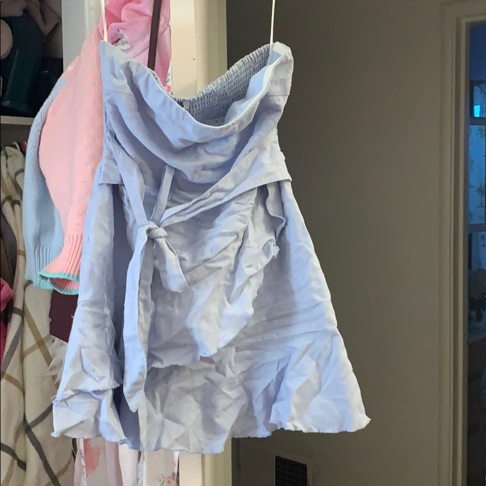 Strapless light blue mini dress with waist belt